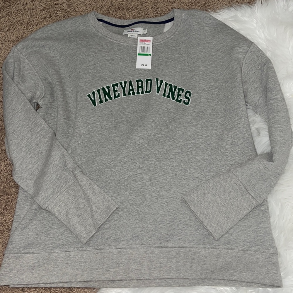 NWT Vineyard Vines sweatshirt